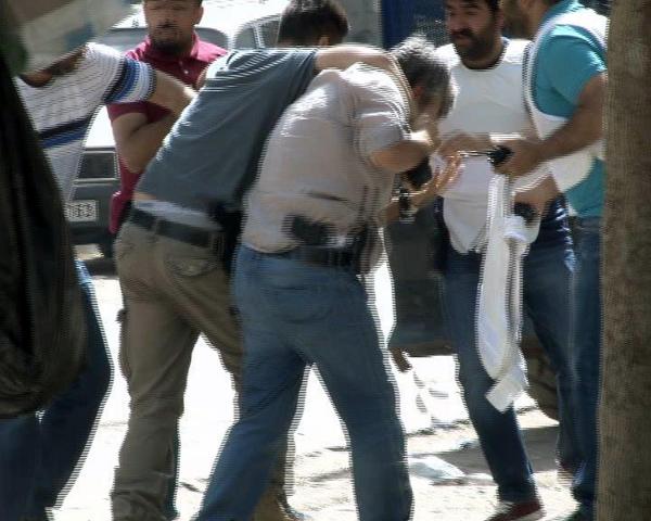 Diyarbakır'da silahlı saldırı: 3 ölü