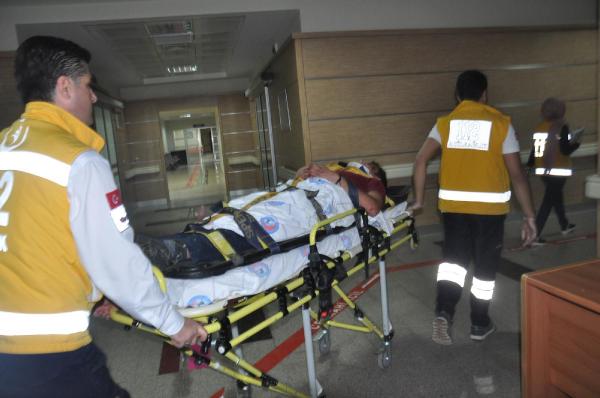 Karaman'da otomobil şarampole uçtu: 5 yaralı
