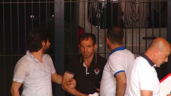 Malatya’da vahşet; Eşi ve 2 çocuğunu uyurlarken bıçaklayarak öldürdü (2)