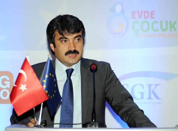 Üç ilde çalışan annelere ayda 300 euro