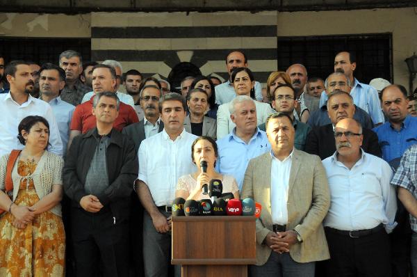 Diyarbakır'da sivil toplum örgütlerinden sağduyu çağrısı