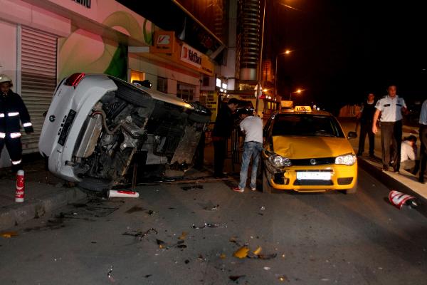 Kağıthane'de kaza: 3 yaralı