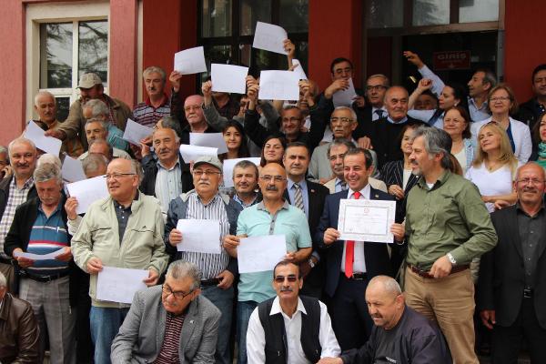 CHP Bolu Milletvekili Özcan törenle mazbatasını aldı