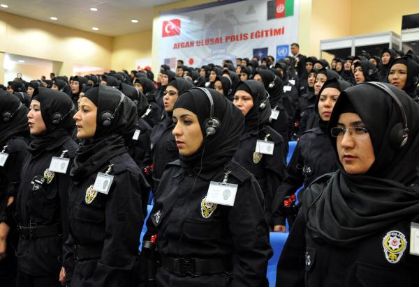 Sivas'ta 332 Afgan kadın polis adayı eğitime başladı