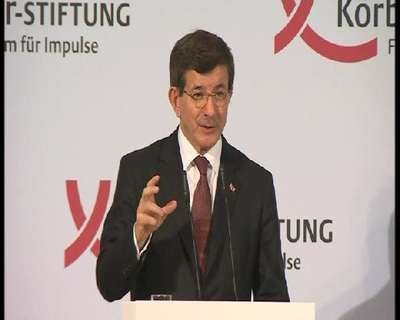 Davutoğlu: Terör tehdidinin her yerde olduğunu hatta, Paris’te bile olduğunu görüyoruz” (1)