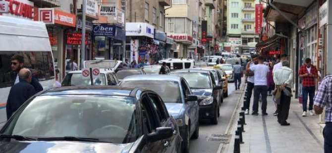 Nüfusu gurbetçilerle 3 katına çıktı