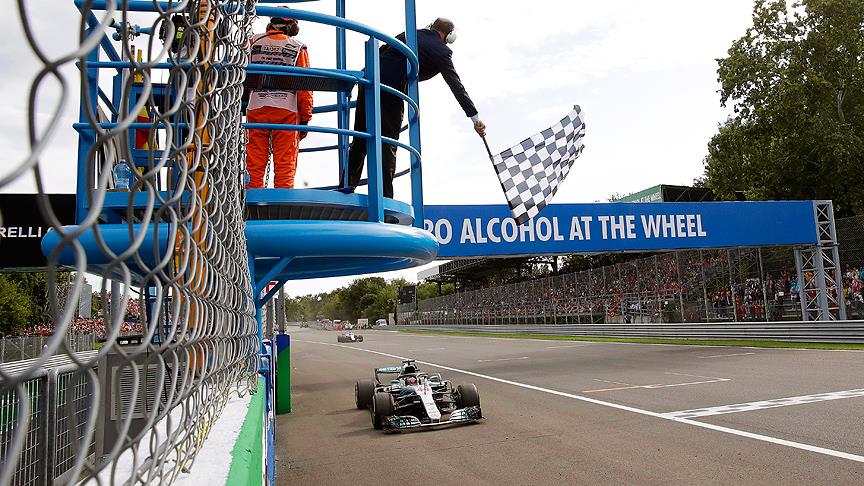Hamilton'dan üst üste 4. zafer
