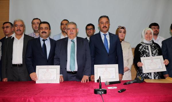 Kahramanmaraş'ta AK Partili vekiller mazbatalarını aldı