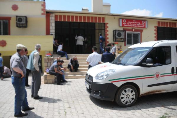 Hafif ticari aracın çarptığı motosikletli öldü
