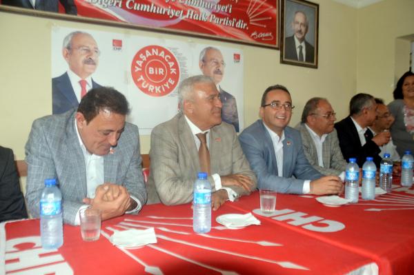 CHP'li Tezcan: Bu görüşme CHP'nin kurumsal kimliğini temsilen yapılmış bir görüşme değildir