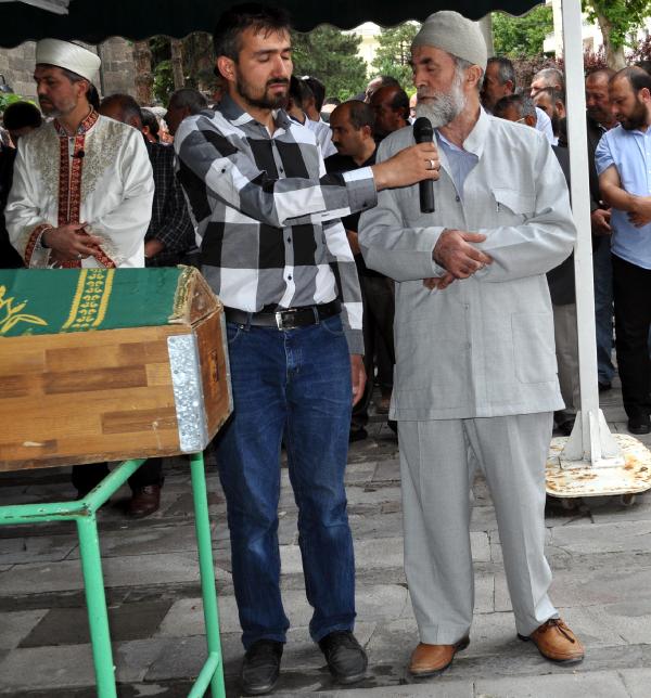 Diyarbakır'da öldürülen Dernek Başkanı için Kayseri'de gıyabi cenaze namazı