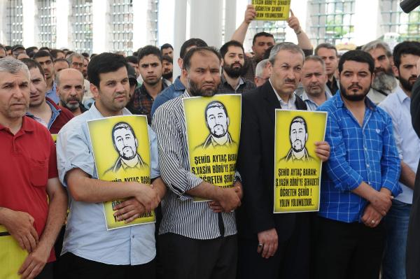 Aytaç Baran için Fatih Camii'nde gıyabi cenaze namazı