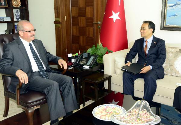Güney Kore Büyükelçisi Yun-Soo Denizli'yi ziyaret etti