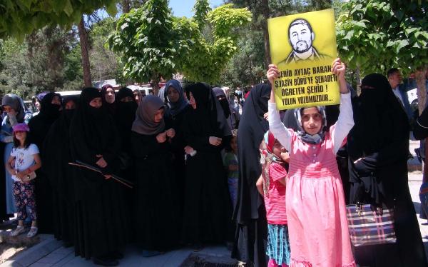 Elazığ'da Diyarbakır'da öldürülen Baran için gıyabi cenaze namazı kılındı