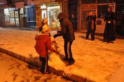 Uşak'ta eğitime 1 gün ara verildi