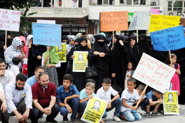 Gaziantep'te, Peygamber Sevdalıları Platormu'ndan protesto