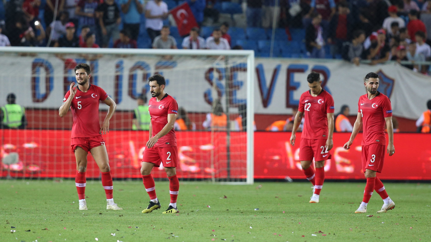 Milliler evinde mağlup