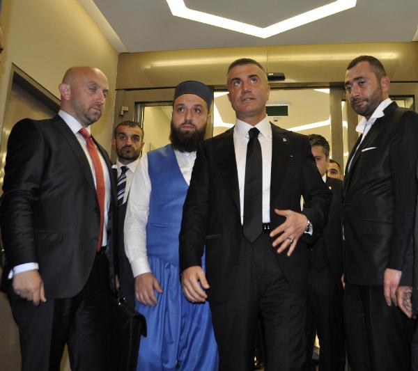 Sedat Peker Sümer Tilmaç'ın hayatını kaybettiği hastaneye geldi