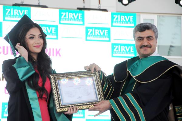 Zirve Üniversitesi’nde 1272 öğrenci mezun oldu