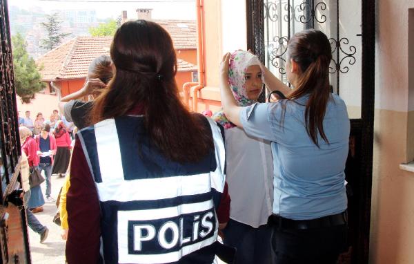 Zonguldak'ta LYS-4'e giren öğrenciler baştan aşağıya arandı