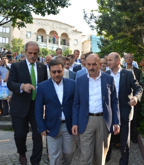 Müezzinoğlu: Çözüm üretilmezse millet yeni bir çözüm için gerekli değerlendirmeleri yapar