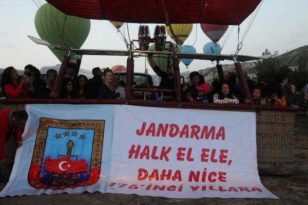 Jandarmanın 176'ncı kuruluş yıldönümüne balonlu kutlama