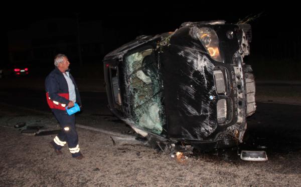 Kaza yerinde kaybolan cep telefonunu aradı