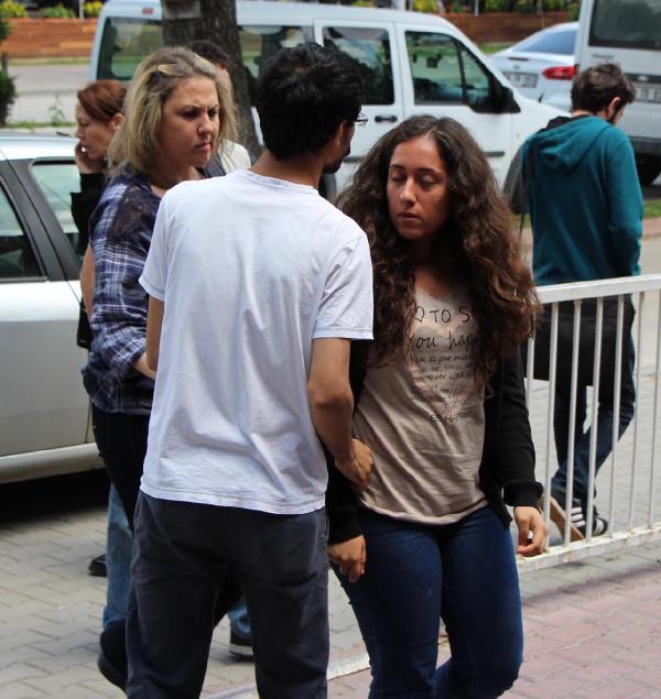 Üniversiteli kız cumhurbaşkanına hakaretten yurtta gözaltına alındı