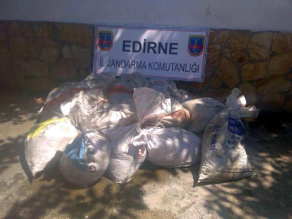 Yunanistan sınırında, 1 ton kaçak et yakalandı