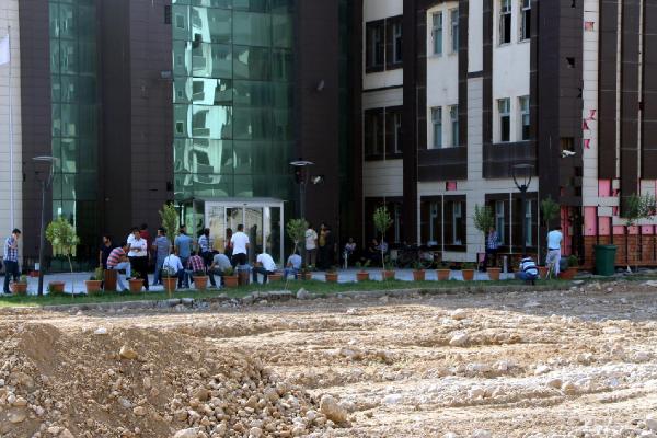 Habur’da 14 milyonluk vurgun operasyonu: 16 gözaltı