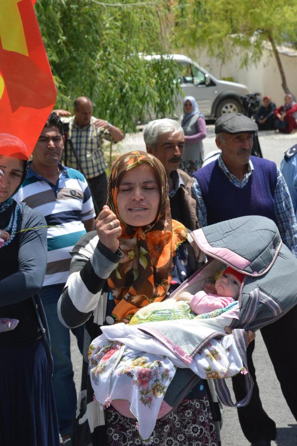 Ermenek maden faciası davasında, ölen madenci eşi: Bu çocuğu babasız bıraktınız (4)