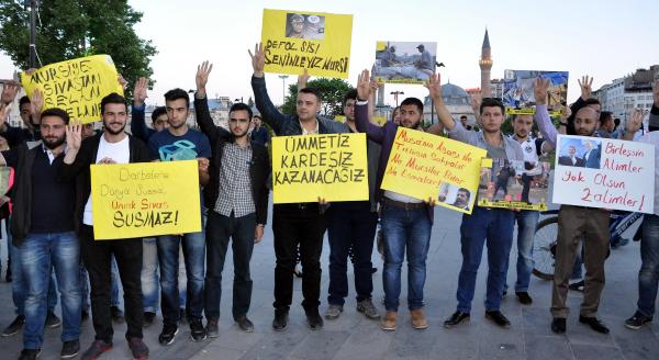 Sivas'ta Mısır'daki idam kararları protesto edildi