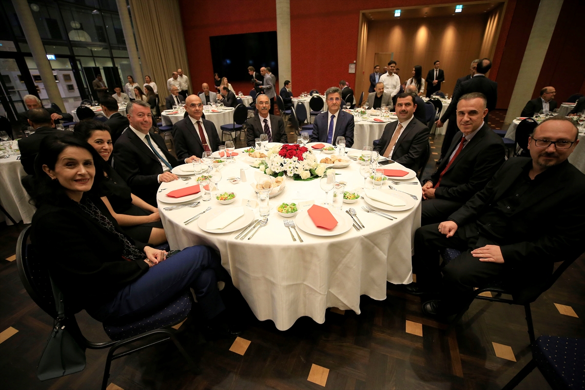 'Kerbela'dan ders çıkarmalıyız'
