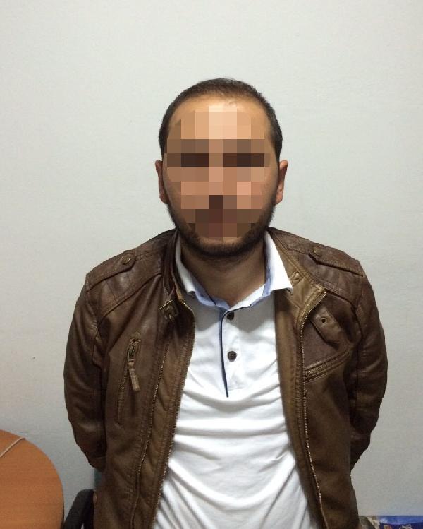 Para dolu poşeti unutan soyguncu yakalandı