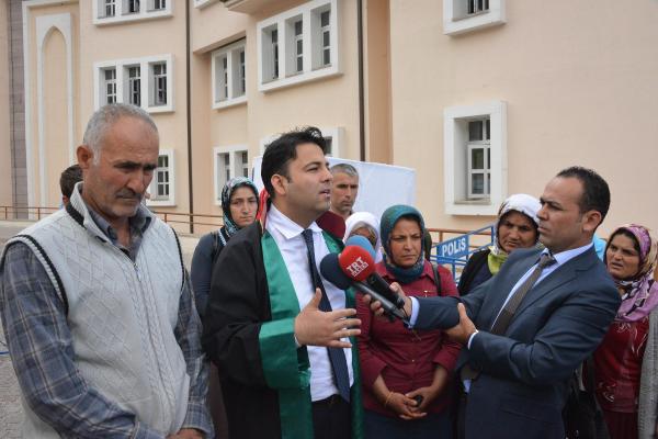 Madenci eşi Zeynep Tokat: Eşlerimize kömürü ekmeğe dürdürüp de yedirdiler (2)