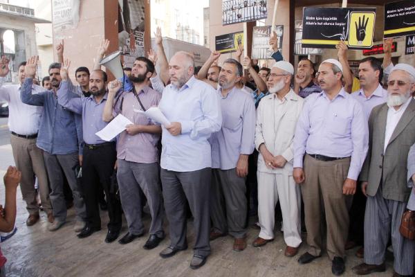 Şanlıurfa ve Kahramanmaraş'ta Mursi'nin idam cezasının onanmasına tepki