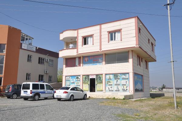 Osmaniye polisi, 11 derneğe operasyon düzenledi (2)