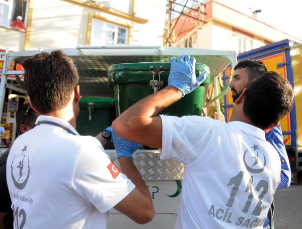 Üzerinden kamyon geçen Suriyeli minik Ahmet öldü