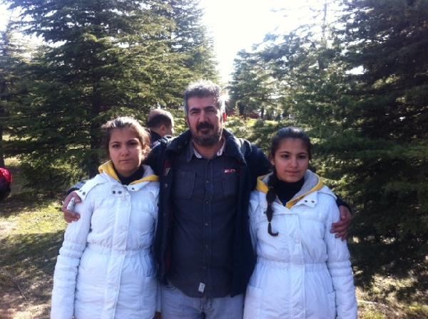 13 yaşındaki tek yumurta ikizlerini ölüm ayırdı