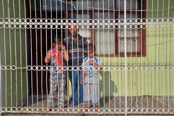 Evden kaçan 2 çocuklu kadın, komşusunun 15 yaşındaki kızını da götürdü