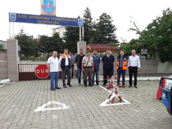 Orman yolunda kayboldular