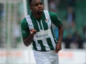 Bakambu: Bursaspor'a gel Mesut Özil