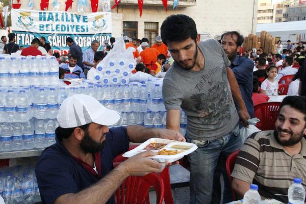 Şanlıurfa'da 2 bin kişiye iftar