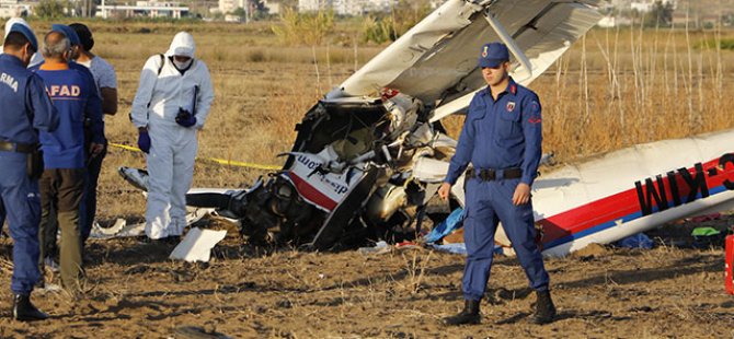 Antalya'da uçak düştü: Pilot ve yardımcısı öldü