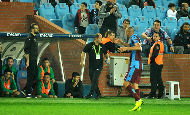 Burak Yılmaz'dan tepki çeken hareket