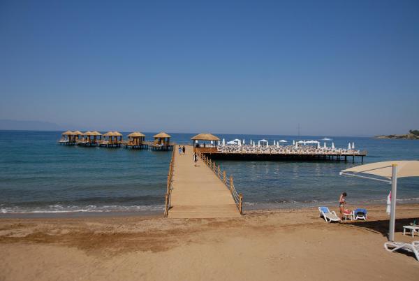 Sunis Hotels, Antalya'dan sonra Özdere'de