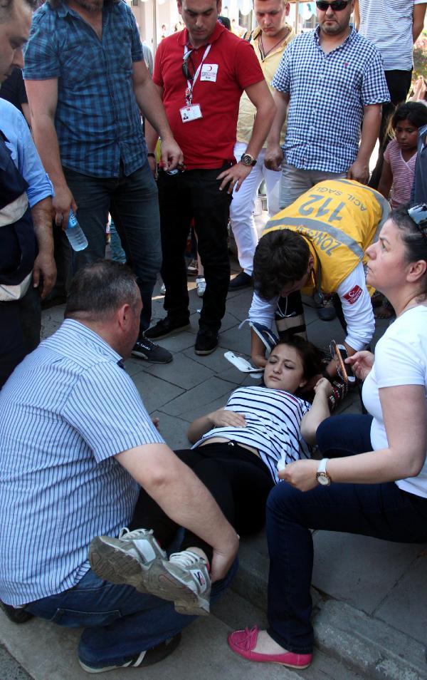 Yaya geçidinde çarptığı genç kızı suçladı
