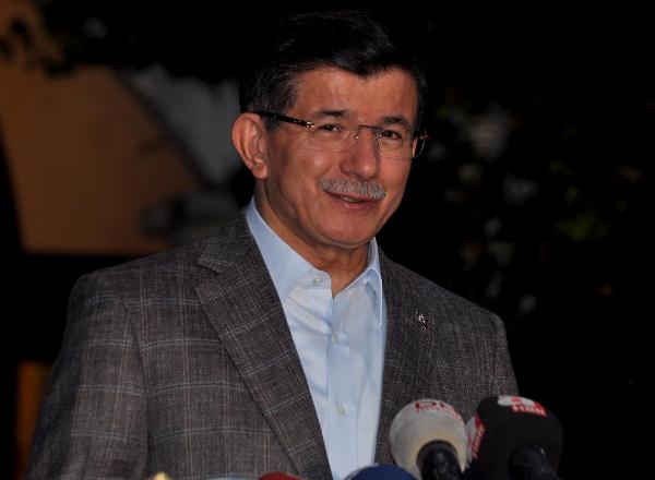 (Fotoğraflar) Davutoğlu: Kapımız ve istişarelerimiz herkese açıktır