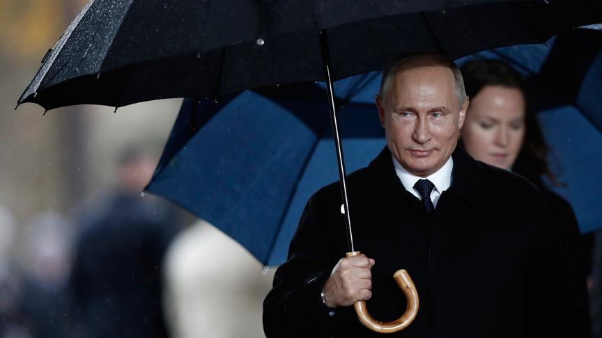Vaka sayısı arttıkça Putin'e güven azaldı