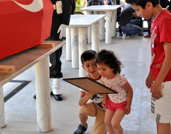 Denizli'de şehit olan uzman çavuş, Elazığ'da toprağa verildi
